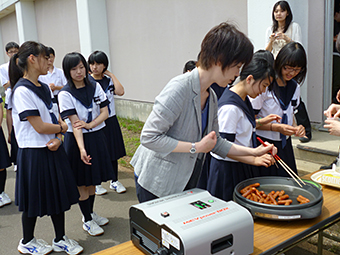 電気自動車の電源を利用